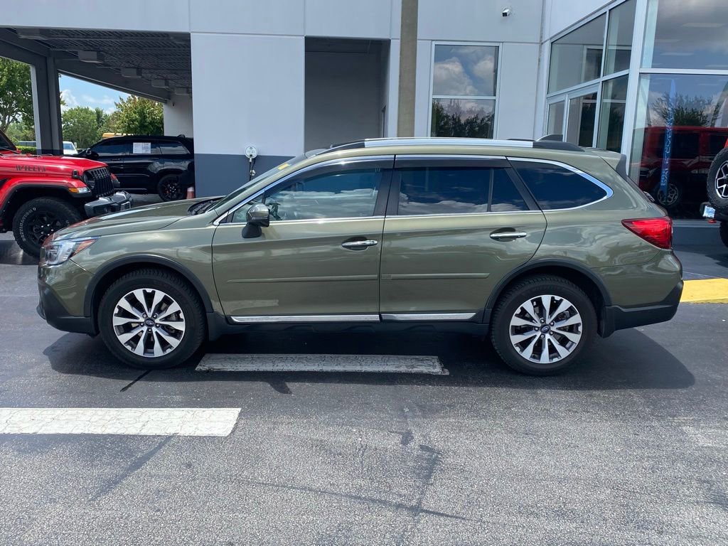 Used 2018 Subaru Outback 3.6R Touring AWD/4WD image 6