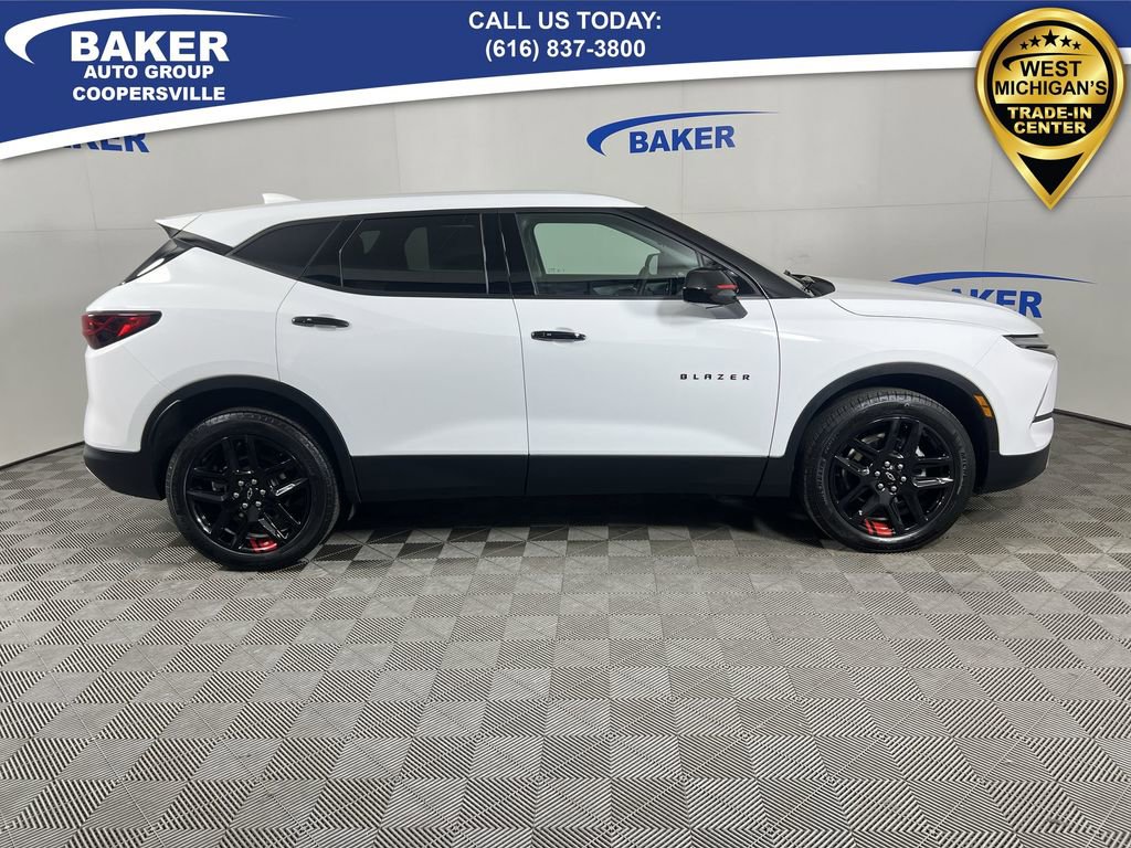 Used 2023 Chevrolet Blazer LT image 10
