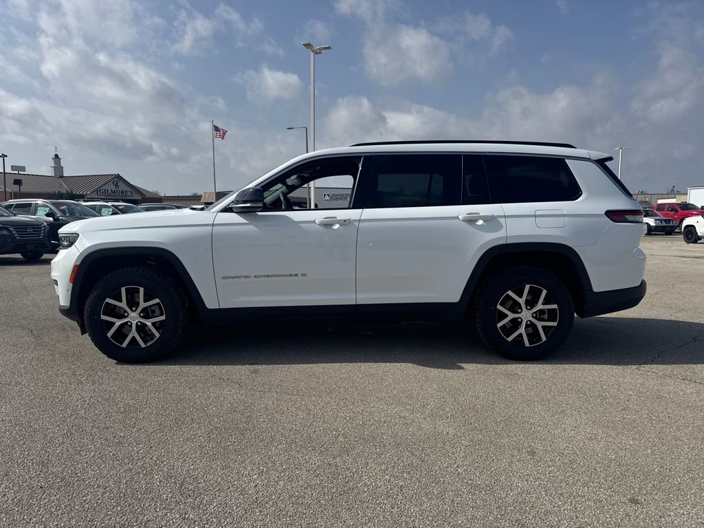 Used 2024 Jeep Grand Cherokee L Limited w/ Luxury Tech Group II image 3