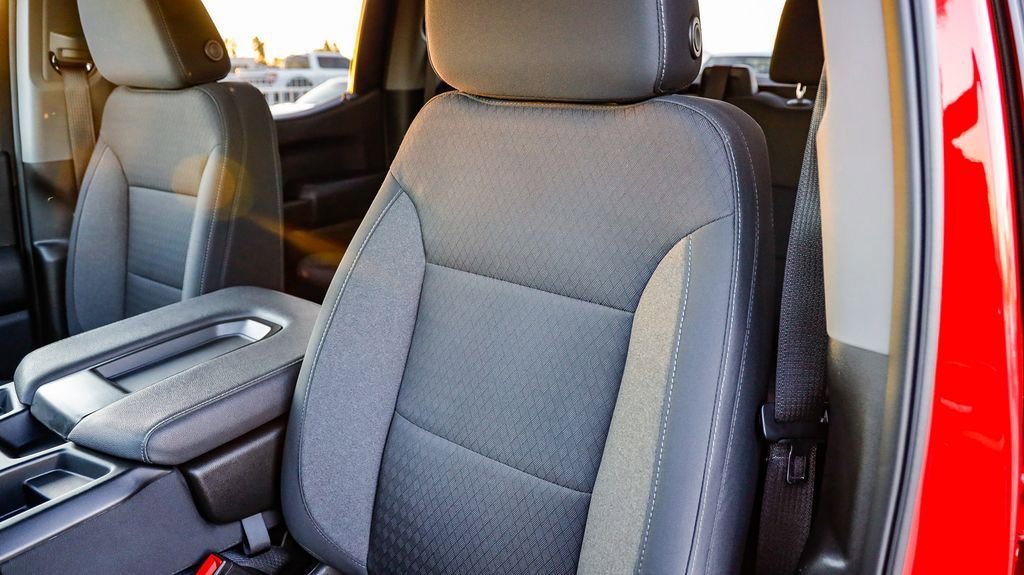 Used 2024 Chevrolet Silverado 1500 Custom w/ LPO, Dark Essentials Package image 29