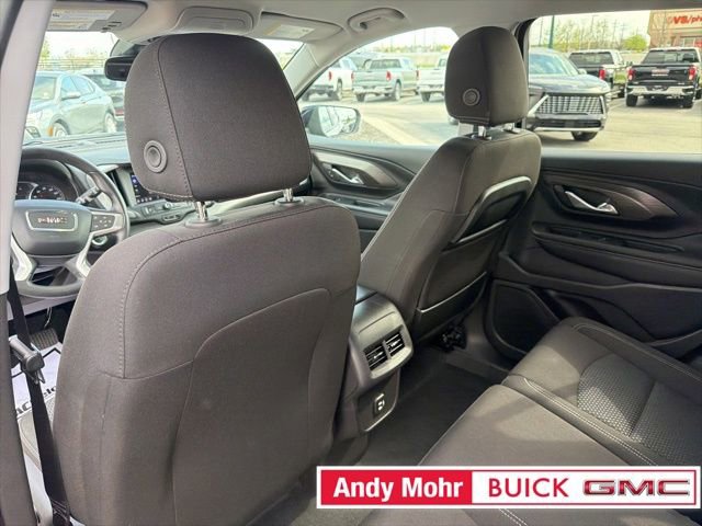 Used 2024 GMC Terrain SLE w/ Driver Convenience Package FWD image 21