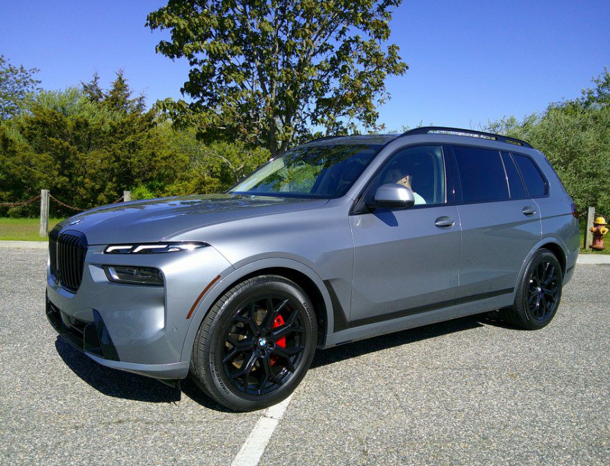 Used 2023 BMW X7 xDrive40i AWD/4WD image 9
