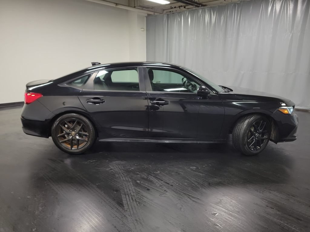 Used 2023 Honda Civic Sport image 9