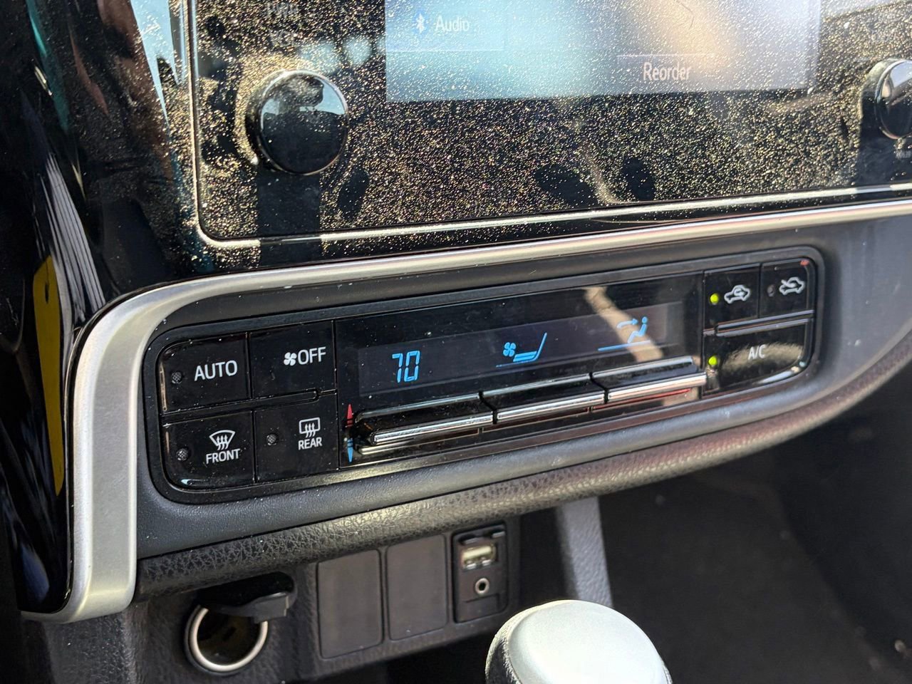 Used 2018 Toyota Corolla LE FWD image 8