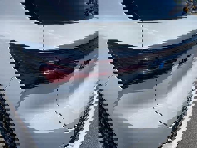 New 2025 Chevrolet Equinox EV RS image 11