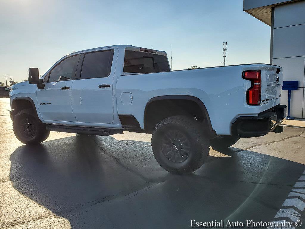 Certified 2026 Chevrolet Silverado 2500 ZR2 w/ LPO, Dark Essentials Package AWD/4WD image 9