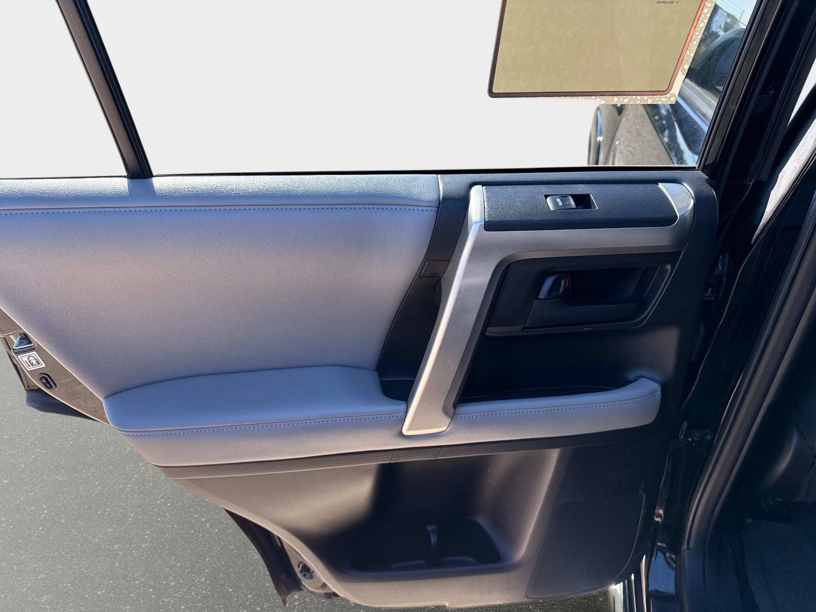 Used 2013 Toyota 4Runner SR5 w/ Convenience Pkg RWD image 11