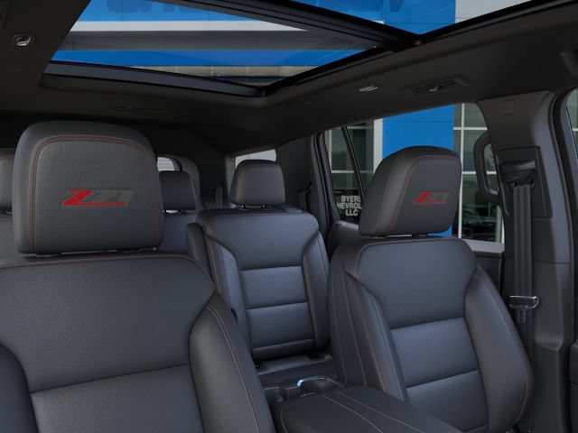 New 2026 Chevrolet Traverse Z71 w/ Driver Confidence Package AWD/4WD image 24