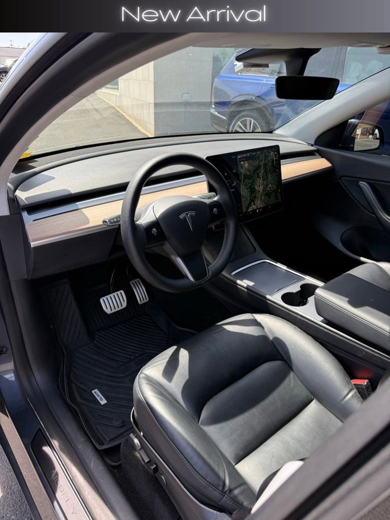 Used 2022 Tesla Model Y Performance image 6