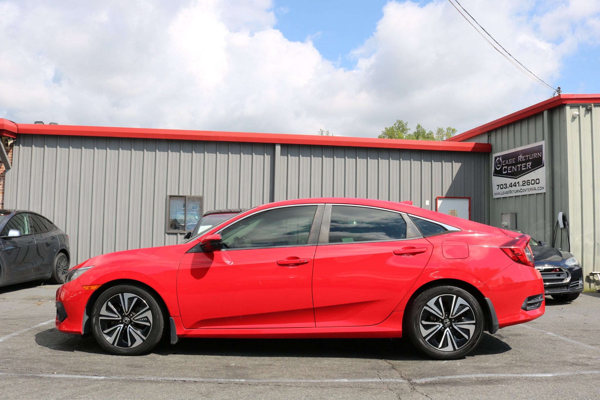 Used 2018 Honda Civic EX-L image 4