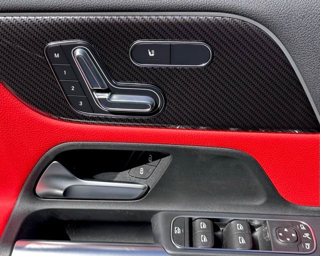 New 2026 Mercedes-Benz GLA 35 AMG 4MATIC image 21