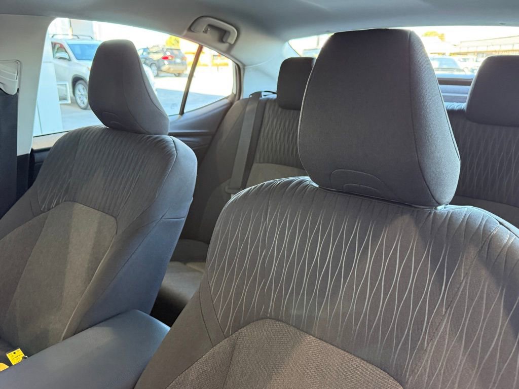 Used 2025 Toyota Camry LE image 19