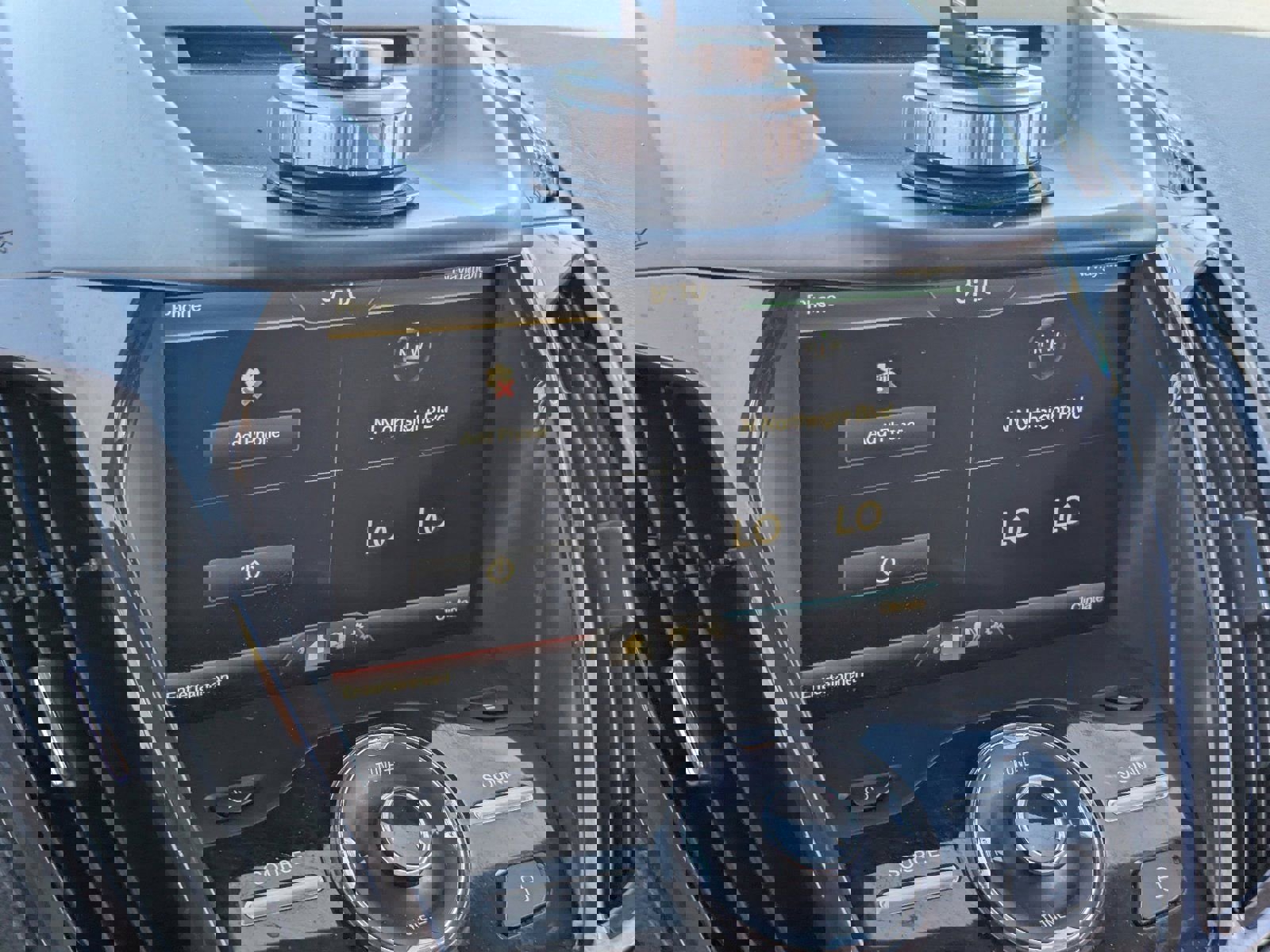 Used 2014 Ford C-MAX Energi SEL w/ Equipment Group 302A image 27