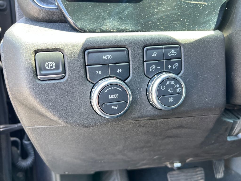 Used 2025 GMC Sierra 1500 SLT AWD/4WD image 21