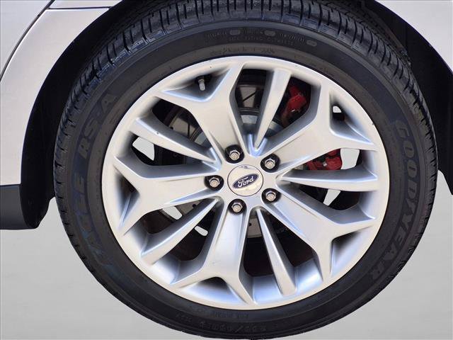 Used 2017 Ford Taurus Limited FWD image 24