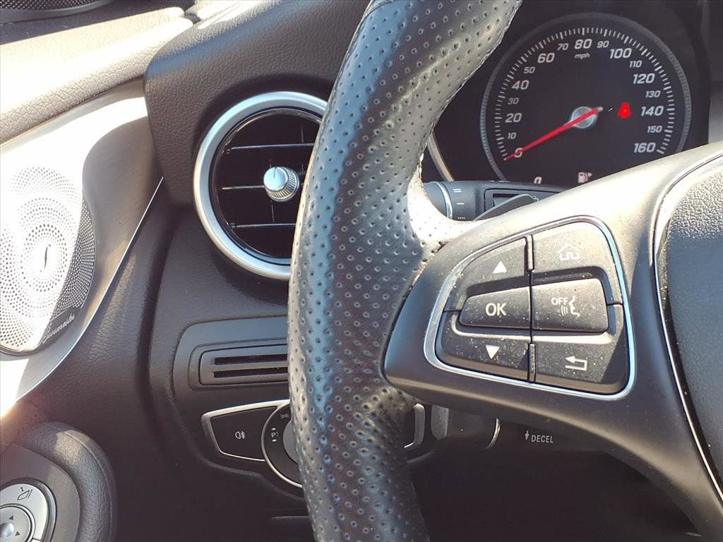 Used 2019 Mercedes-Benz GLC 300 4MATIC image 14