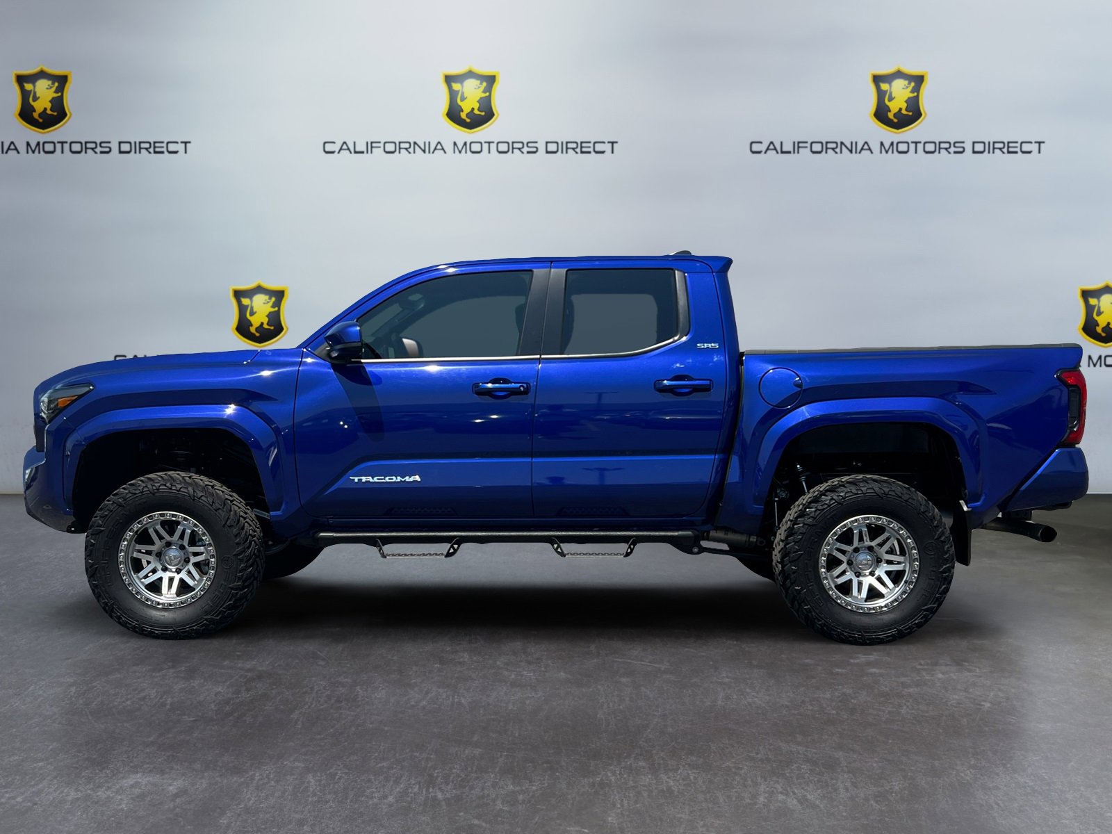 Used 2024 Toyota Tacoma SR5 image 2
