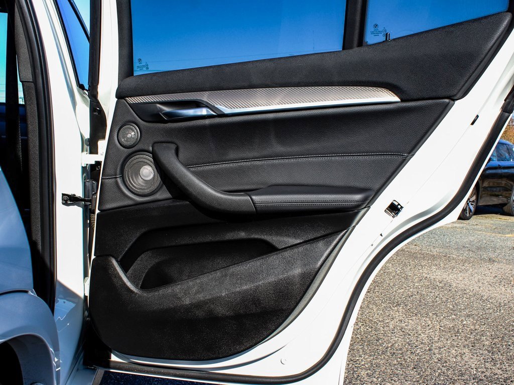 Used 2021 BMW X2 M35i w/ Premium Package image 12