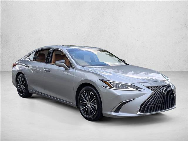 Used 2025 Lexus ES 300h w/ Premium Package image 3