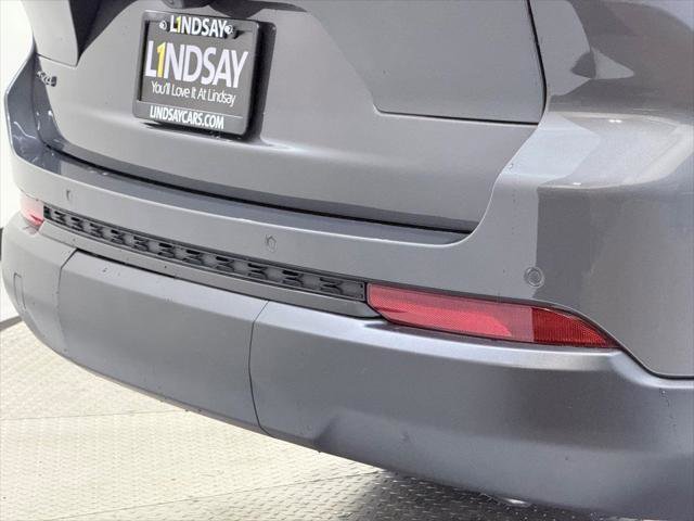 Certified 2024 Jeep Grand Cherokee L Altitude image 7