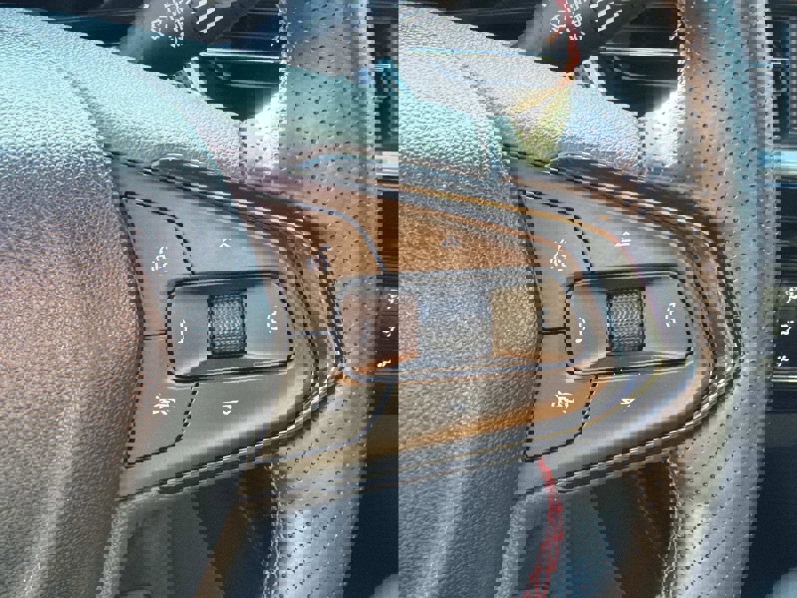 Certified 2025 Chevrolet Trax RS w/ Driver Confidence Package image 7