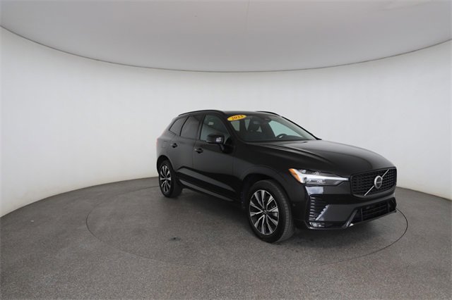 Used 2023 Volvo XC60 B5 Plus image 28