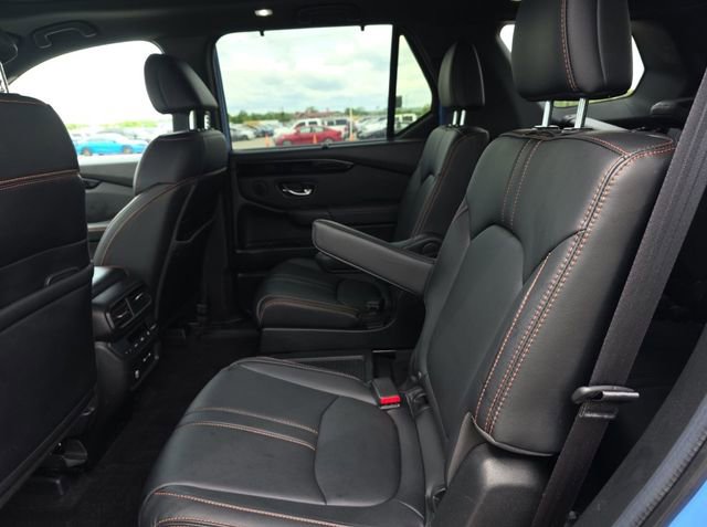 Used 2024 Honda Pilot TrailSport image 4
