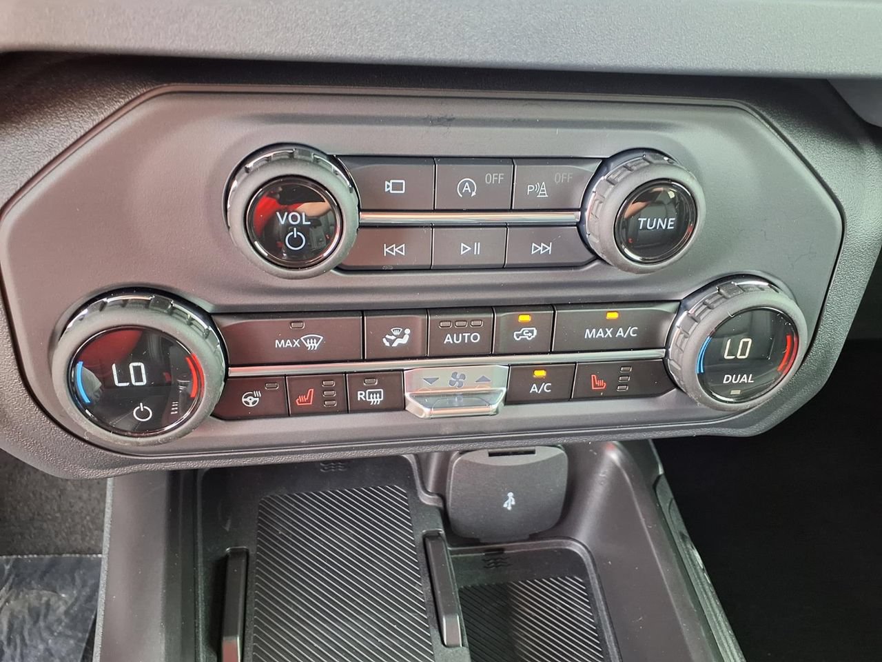 New 2026 Ford Bronco Outer Banks AWD/4WD image 10