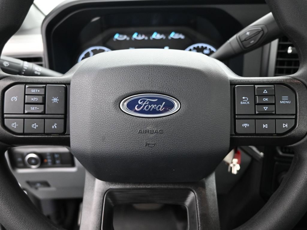 New 2025 Ford F450 XL w/ XL Chrome Package RWD image 10