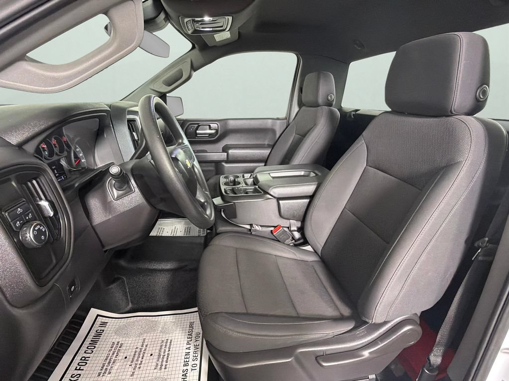 Used 2025 Chevrolet Silverado 1500 W/T RWD image 17