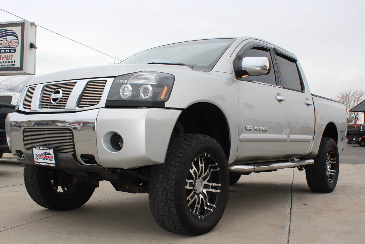Used 2006 Nissan Titan LE w/ (R02) LE Off-Road Pkg image 6