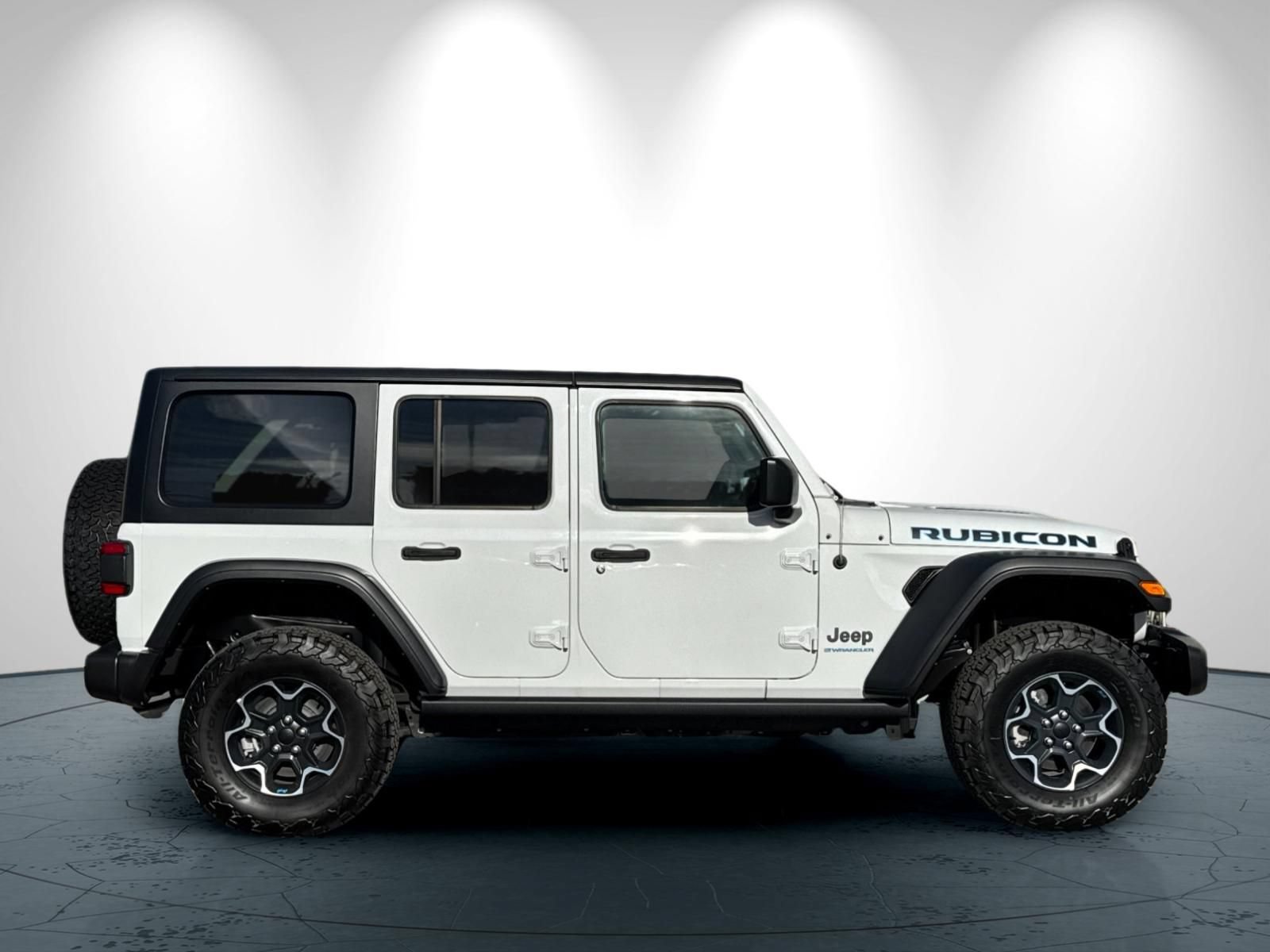 New 2023 Jeep Wrangler Unlimited Rubicon 4xe w/ Cold Weather Group AWD/4WD image 3