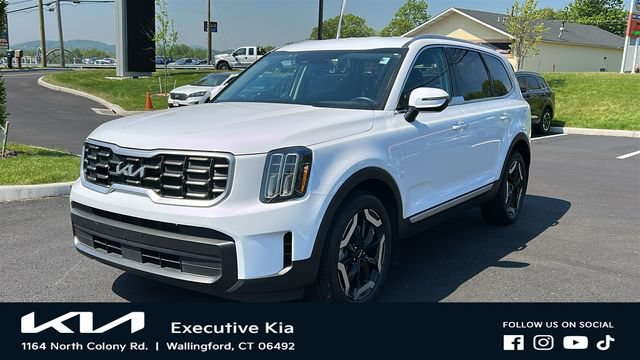 Certified 2023 Kia Telluride S AWD/4WD image 3