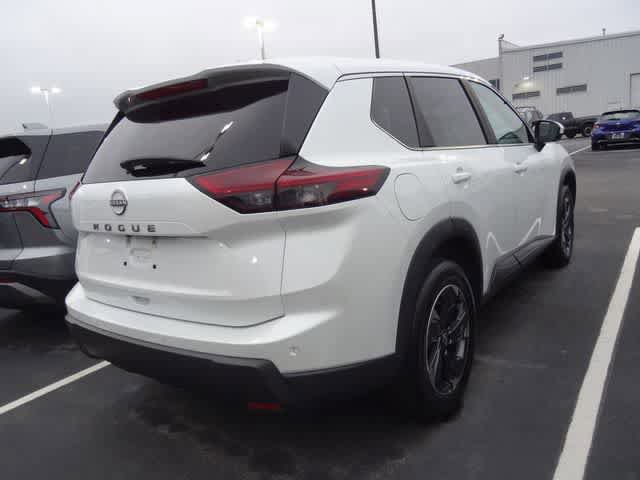 Used 2025 Nissan Rogue SV FWD image 6