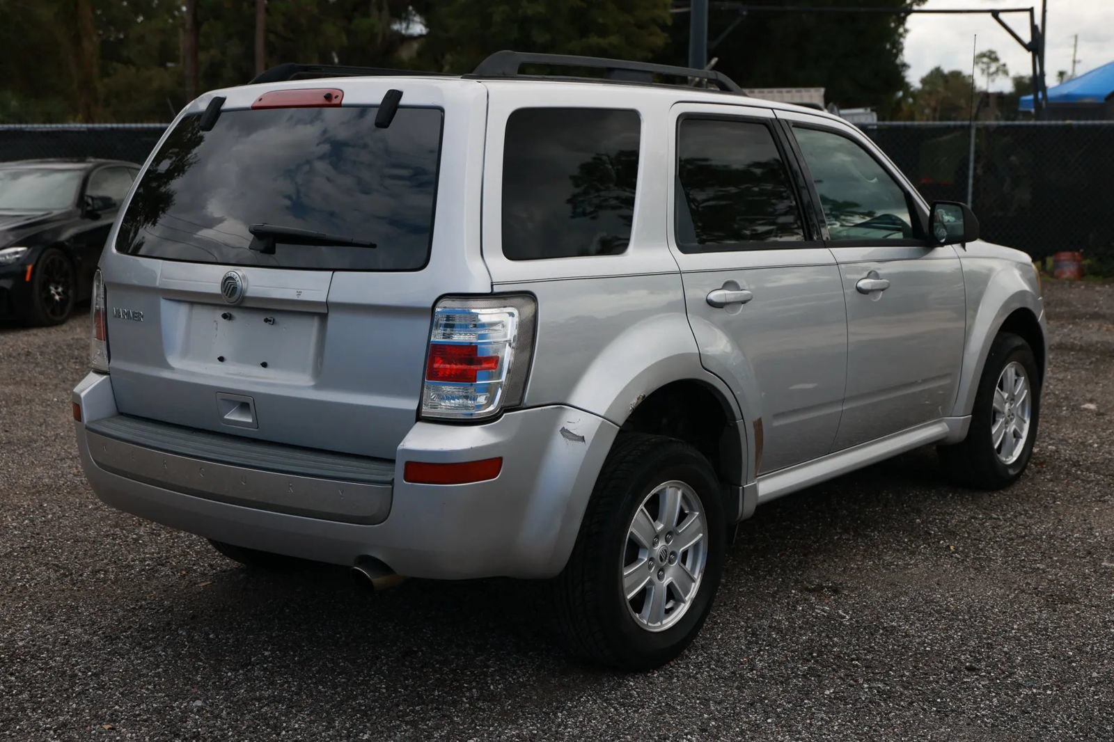 Used 2010 Mercury Mariner 4WD image 7