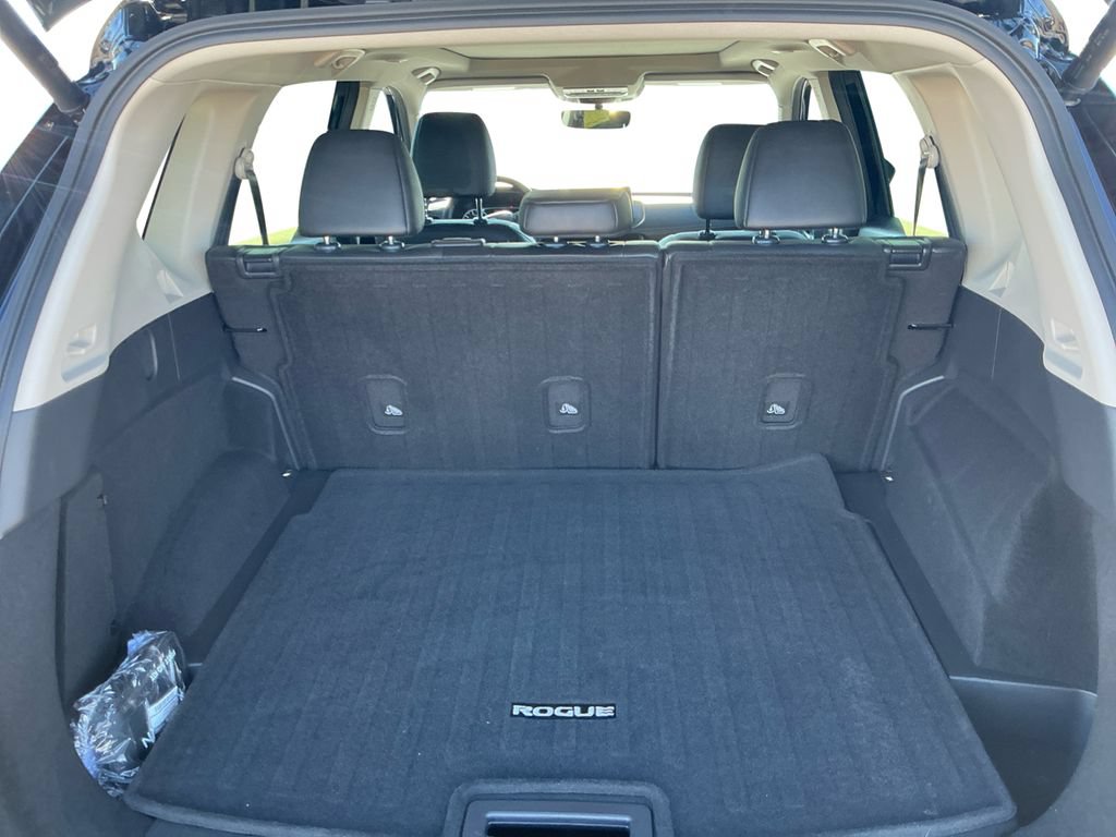 Used 2026 Nissan Rogue Dark Armor AWD/4WD image 22