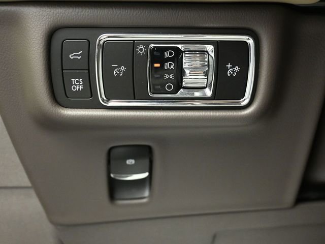 Certified 2023 Lincoln Nautilus Reserve w/ Equipment Group 201A image 11