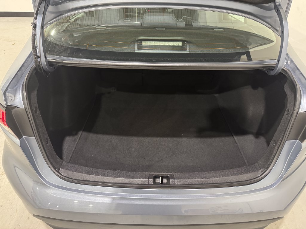 Used 2025 Toyota Corolla LE FWD image 25
