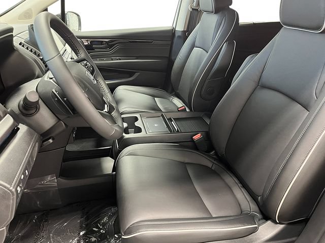New 2026 Honda Odyssey Touring image 12