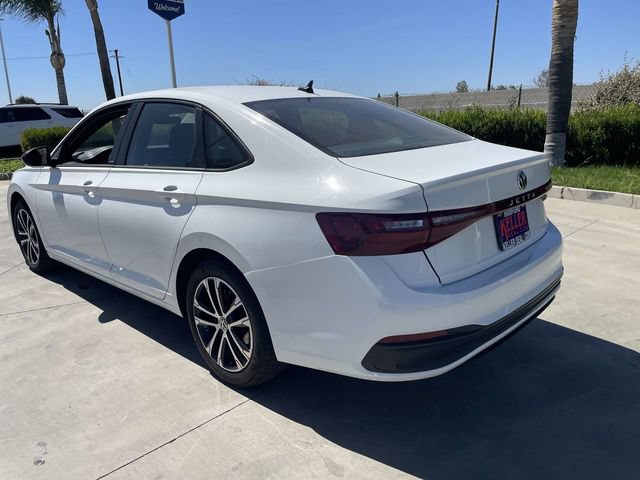 Used 2025 Volkswagen Jetta Sport FWD image 6