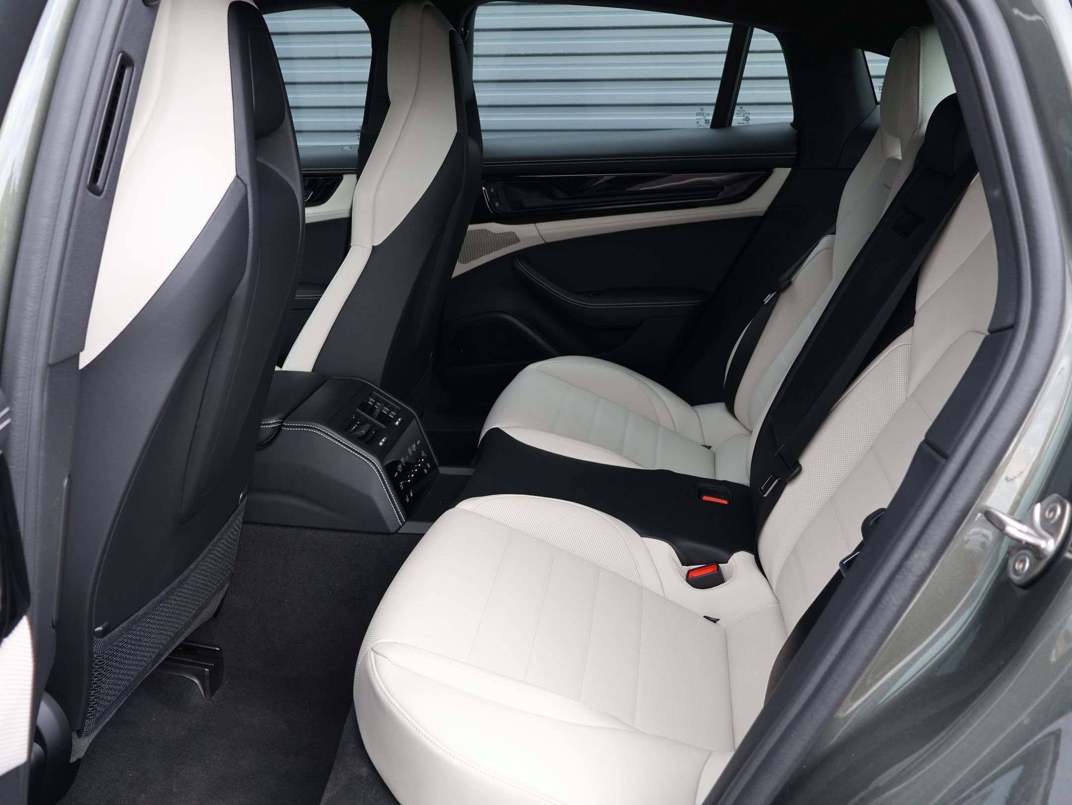 New 2026 Porsche Panamera 4 AWD/4WD image 26