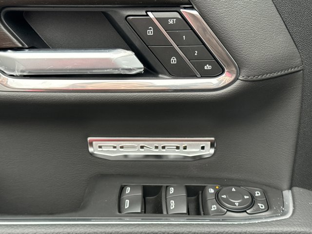 New 2026 GMC Sierra 1500 Denali w/ Denali Reserve Package image 21