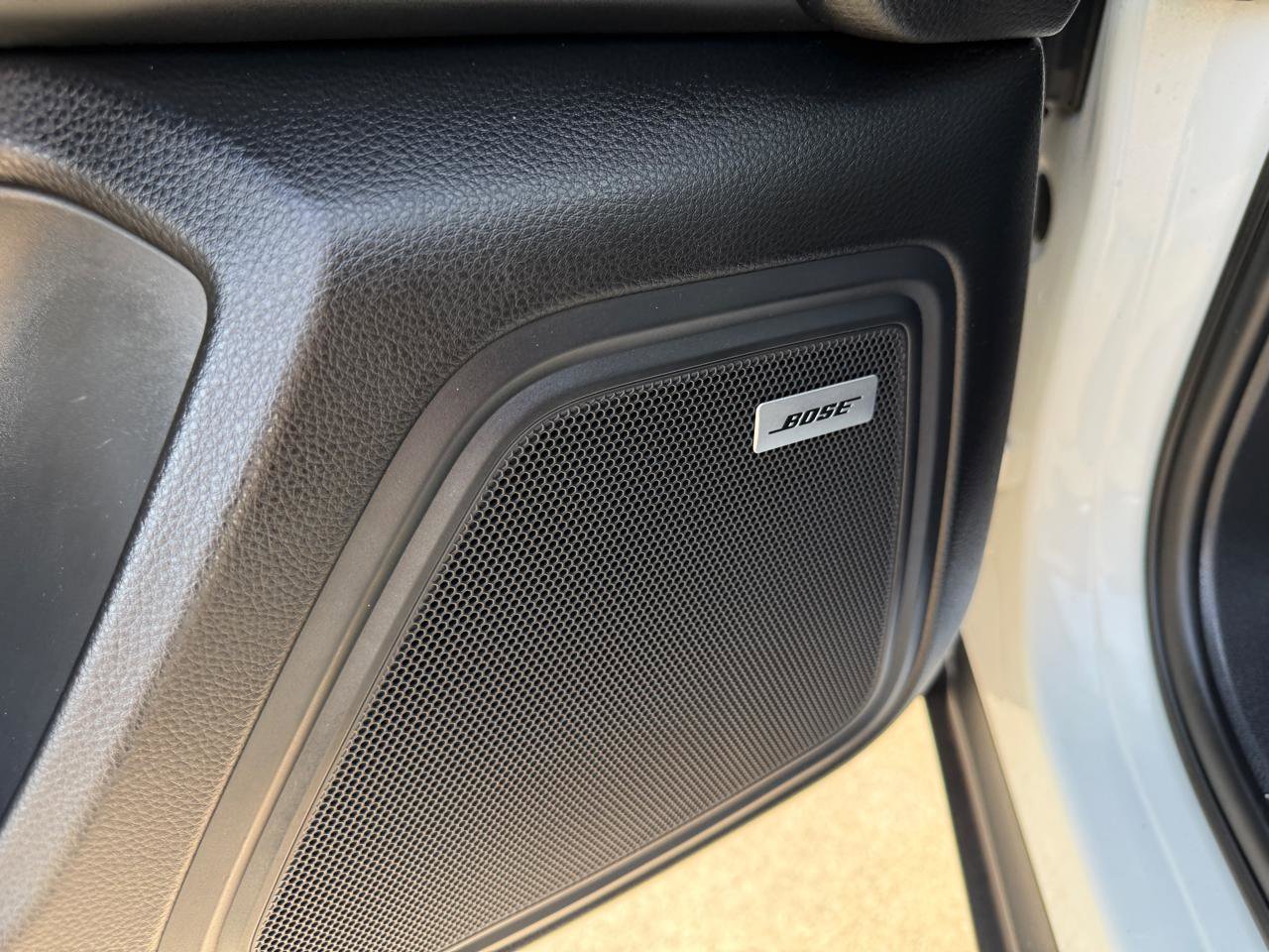 Used 2017 Porsche Macan S image 13