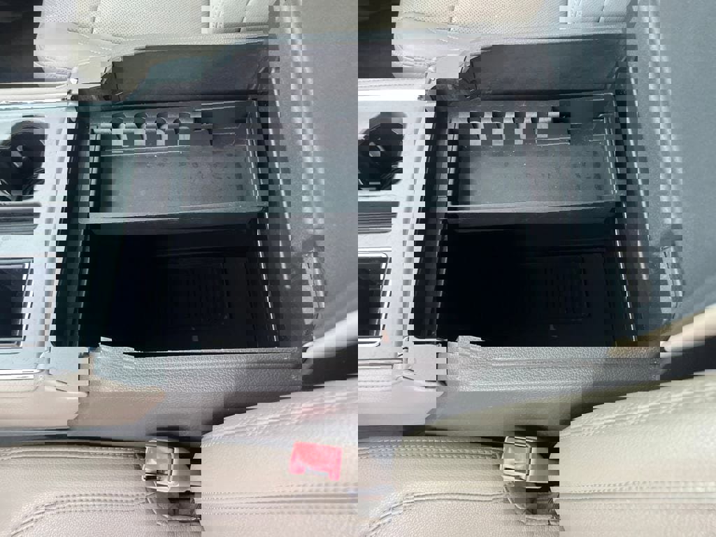 Used 2018 Ford Expedition XLT w/ Equipment Group 202A image 22