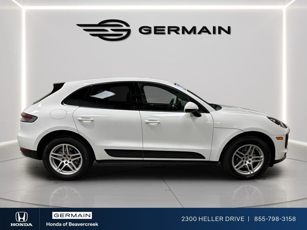 Used 2021 Porsche Macan AWD/4WD image 10