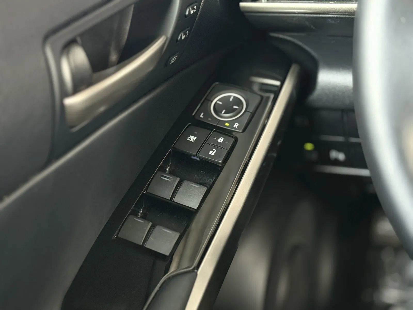 Used 2019 Lexus IS 300 Base image 24