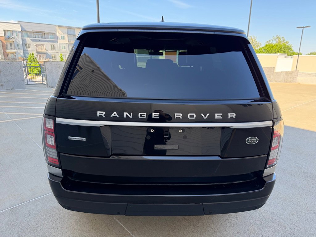 Used 2016 Land Rover Range Rover Supercharged AWD/4WD image 4
