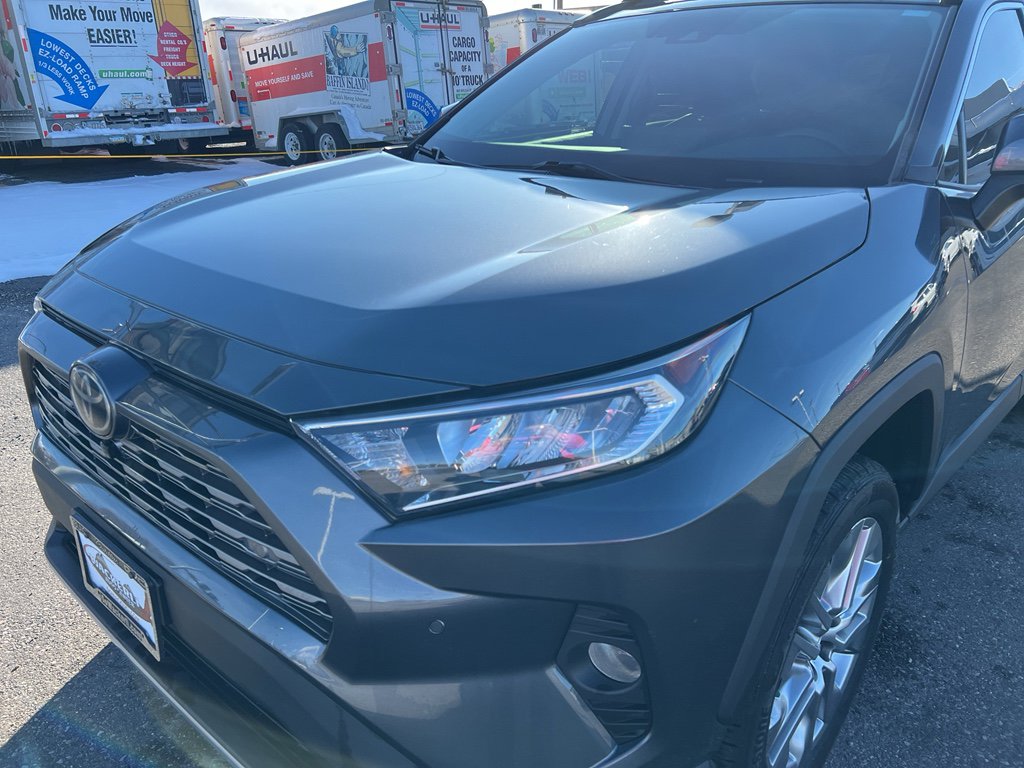 Used 2021 Toyota RAV4 Limited image 9