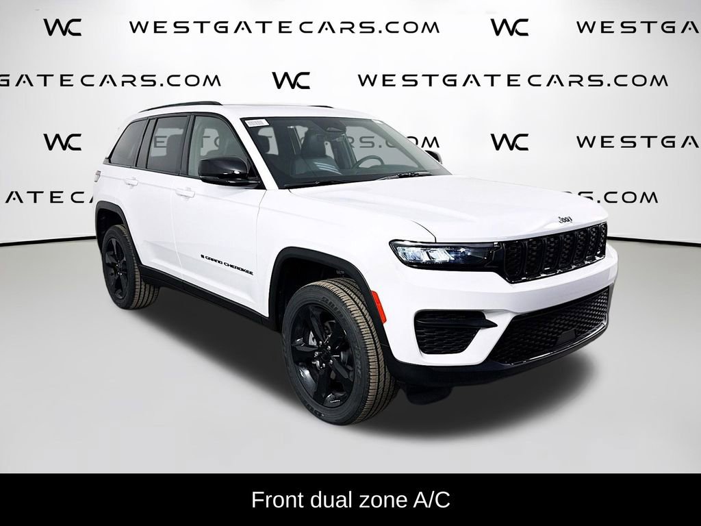 New 2025 Jeep Grand Cherokee Altitude image 2