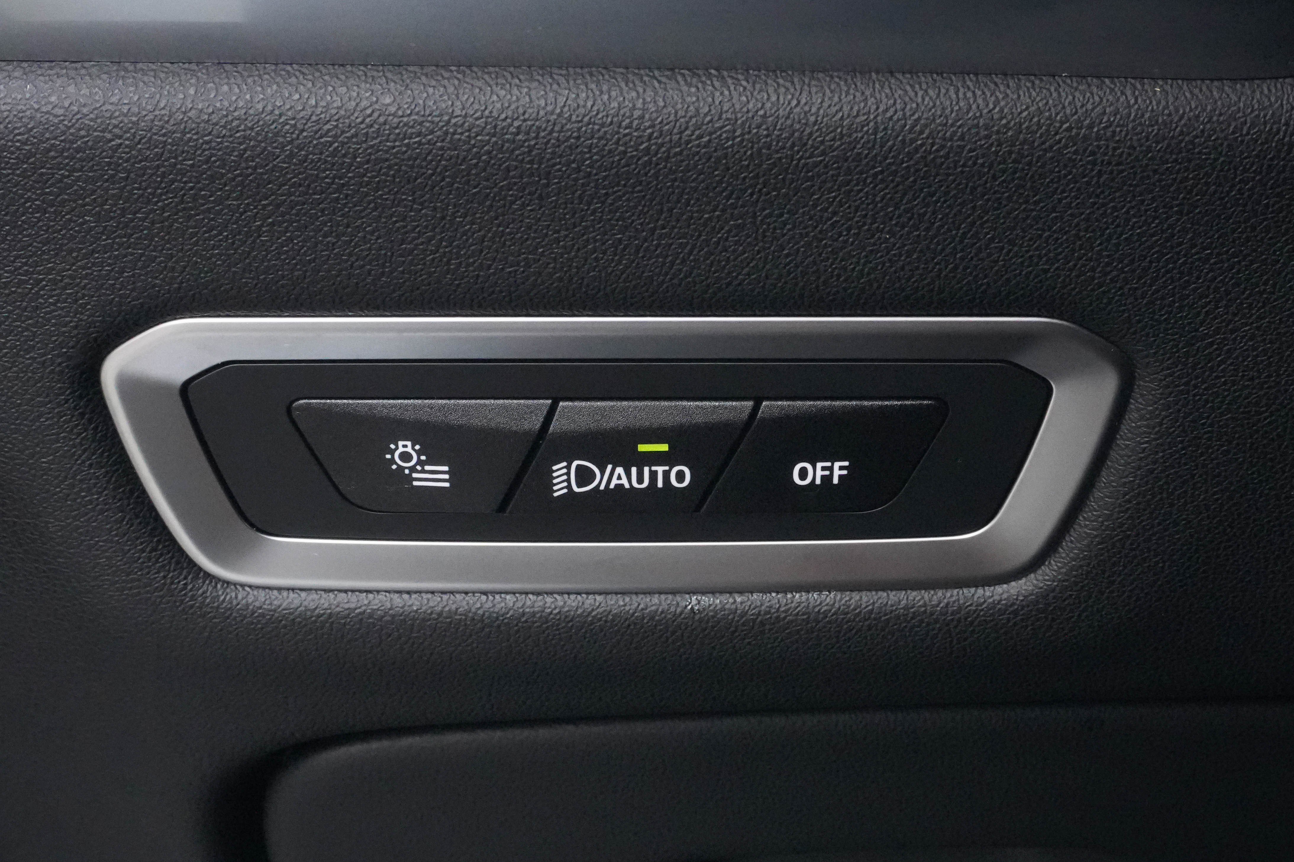 Certified 2025 BMW X7 xDrive40i image 14